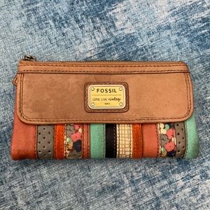 Fossil women’s wallet